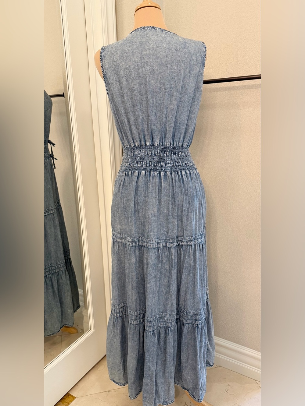Jane + Delancy XL Blue Lyocell Chambray Tiered Maxi Dress Smocked Waist - Picture 4 of 7